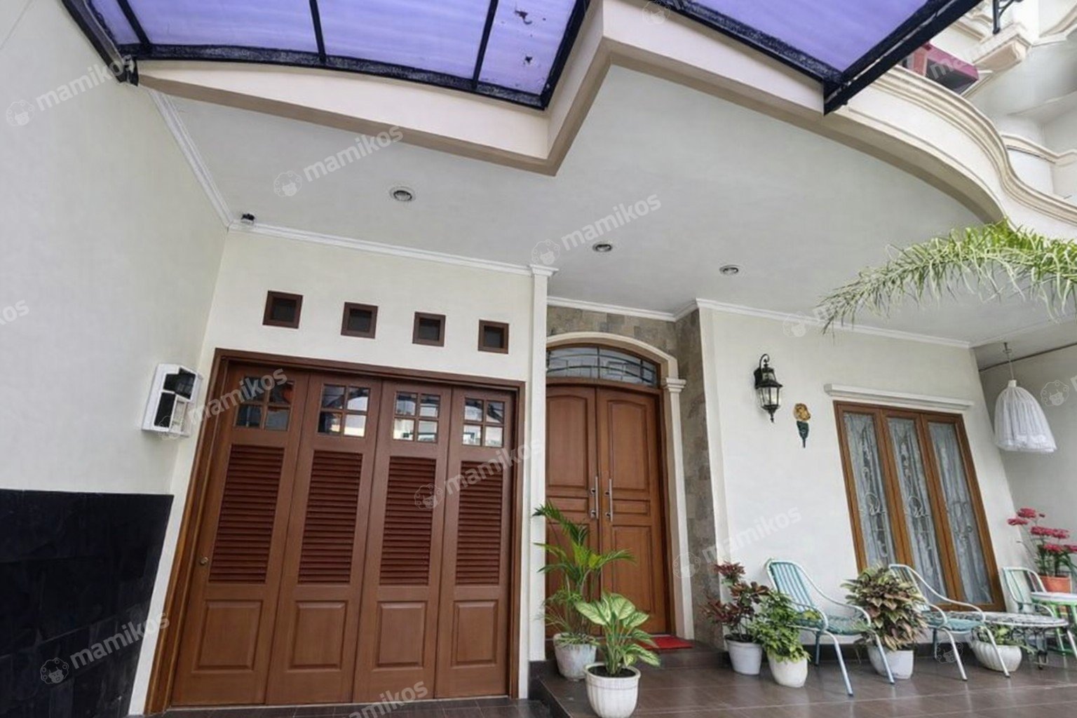 Rumah Sertifikat SHM 4 Kamar Tidur 2 Kamar Mandi Permata Buana Jakarta Barat