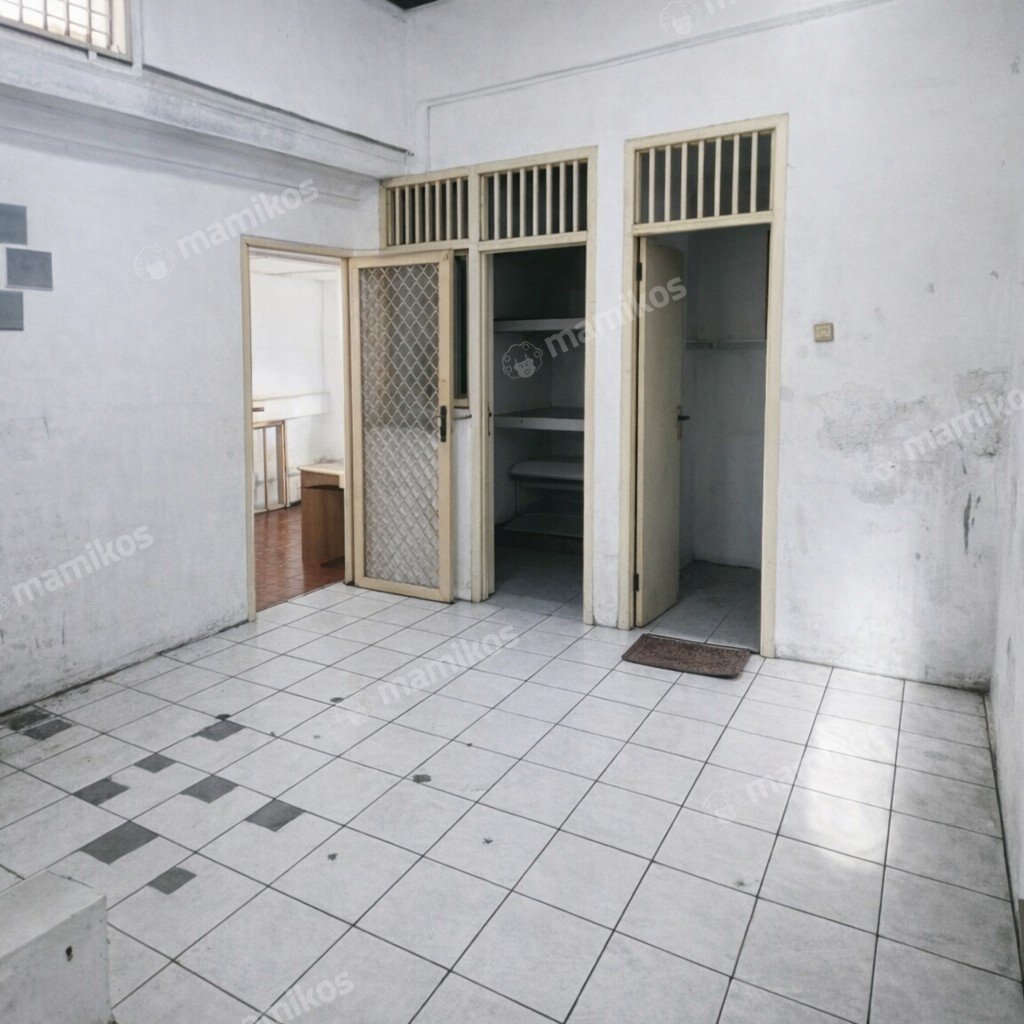 Rumah Sertifikat SHM 3 Kamar Tidur 2 Kamar Mandi Citra Garden Jakarta Barat - Photo 4
