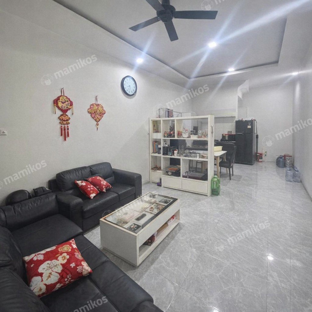 Rumah Sertifikat SHM 3 Kamar Tidur 3 Kamar Mandi Jelambar Jakarta Barat - Photo 3