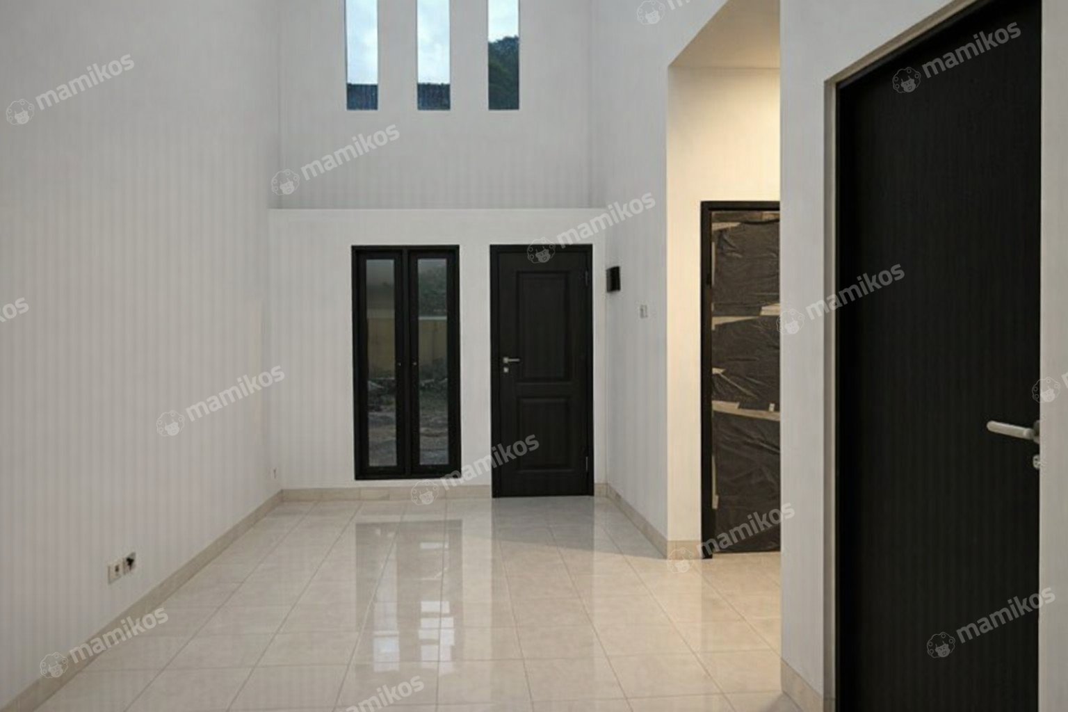 Rumah Sertifikat HGB 2 Kamar Tidur 1 Kamar Mandi Raffles Hills Jakarta Timur