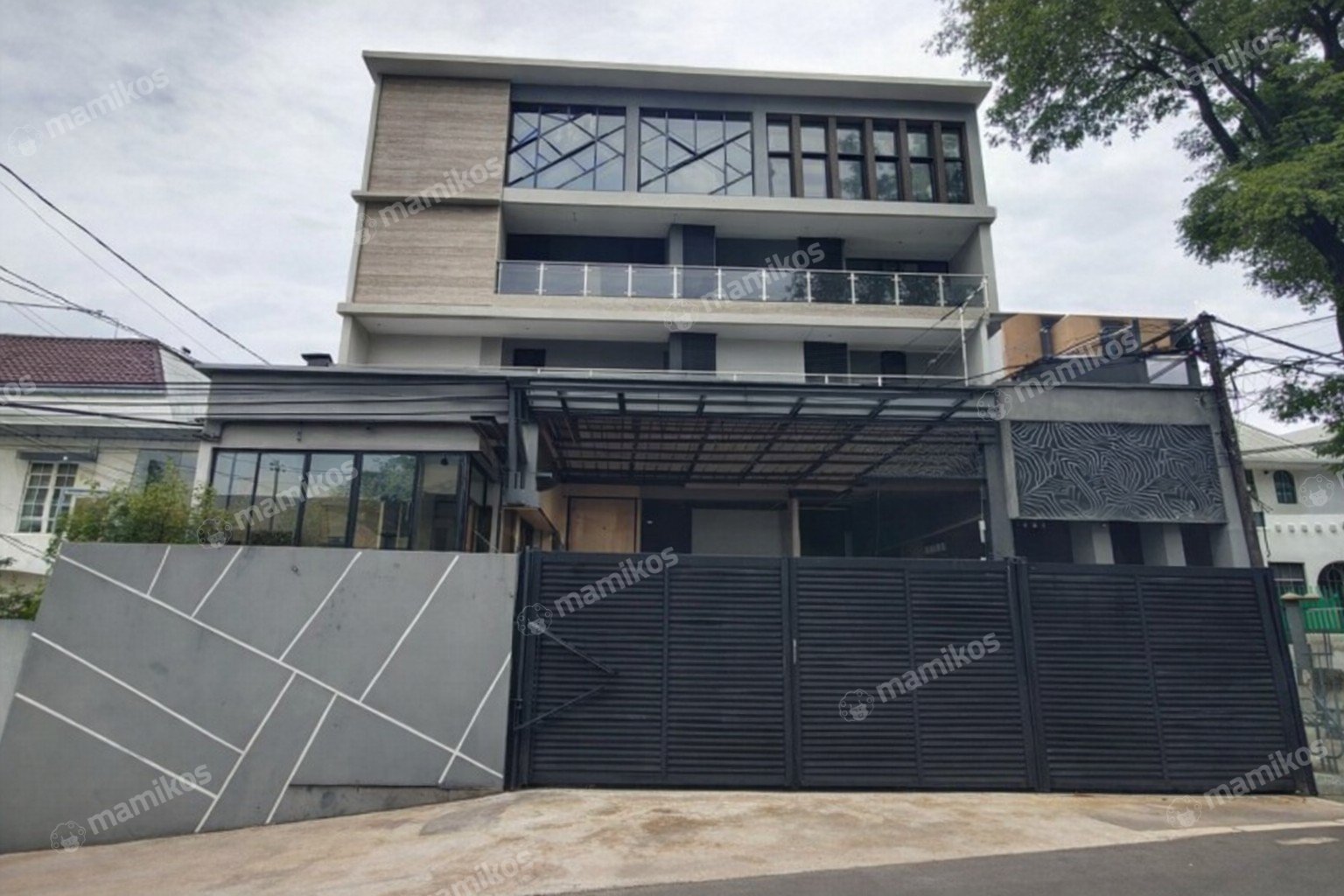 Rumah Sertifikat SHM 5 Kamar Tidur 4 Kamar Mandi Mampang Prapatan Jakarta Selatan