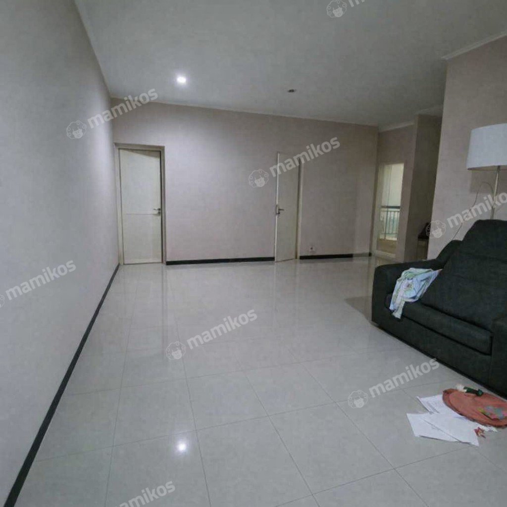 Rumah Sertifikat SHM 3 Kamar Tidur 3 Kamar Mandi Kota Wisata Jakarta Timur - Photo 3