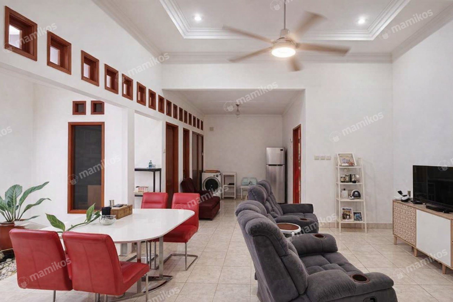 Rumah 3 Kamar Tidur 2 Kamar Mandi 2 Lantai Bintaro Jakarta Selatan