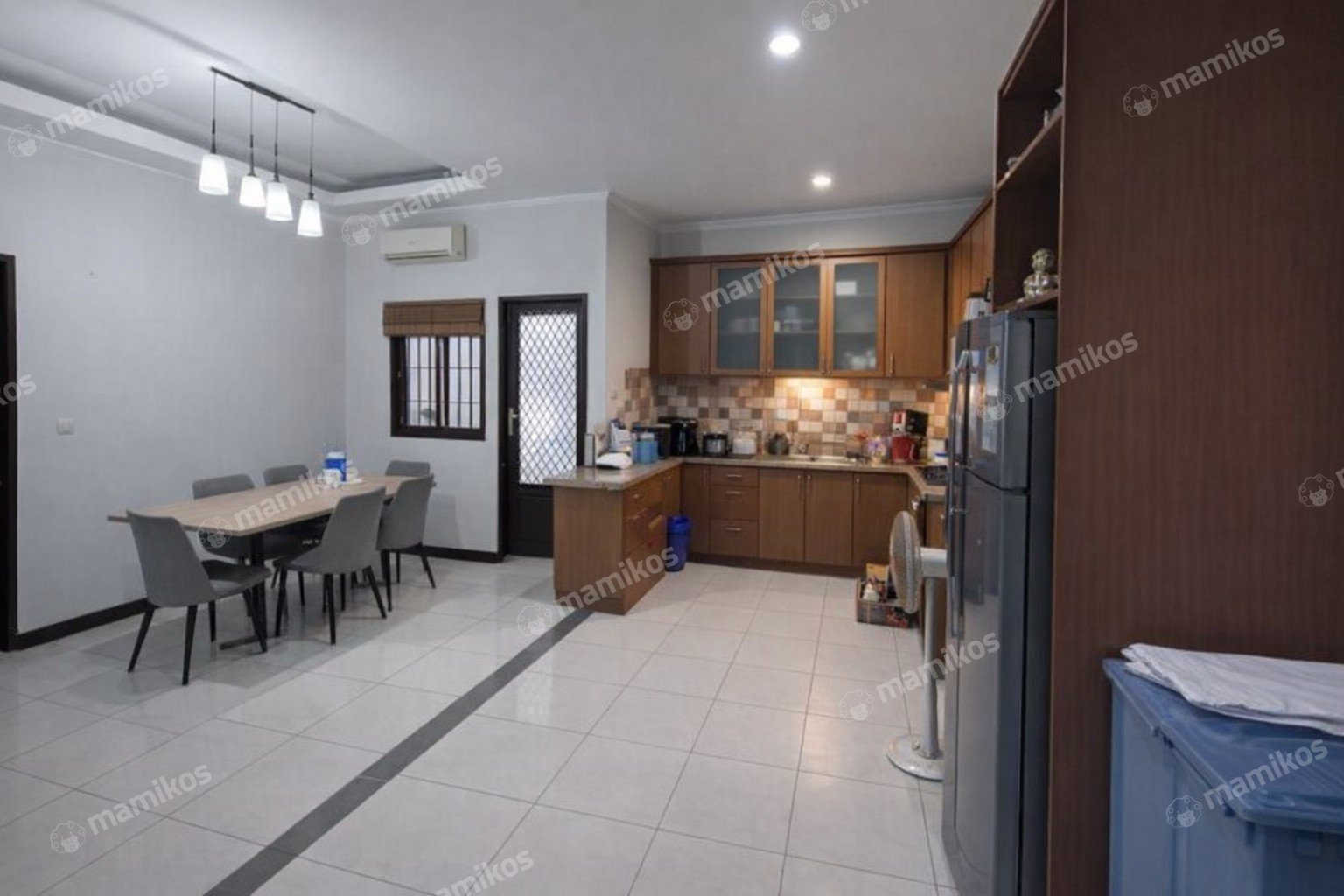 Rumah Sertifikat SHM 4 Kamar Tidur 3 Kamar Mandi Muara Karang Jakarta Utara - Photo 2