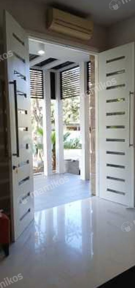 Rumah Sertifikat SHM 4 Kamar Tidur 3 Kamar Mandi Citraland Surabaya - Photo 3