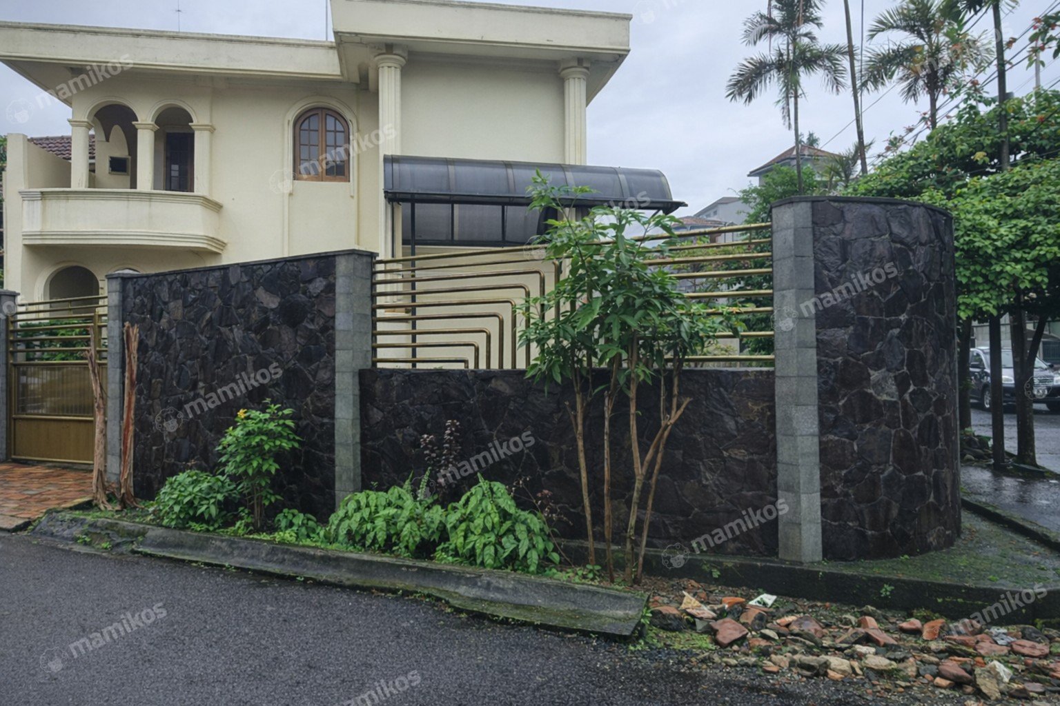 Rumah Sertifikat SHM 3 Kamar Tidur 3 Kamar Mandi Pondok Indah Jakarta Selatan