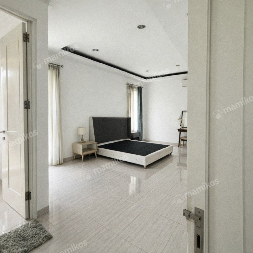 Rumah Sertifikat SHM 4 Kamar Tidur 4 Kamar Mandi Cibubur Jakarta Timur - Photo 2