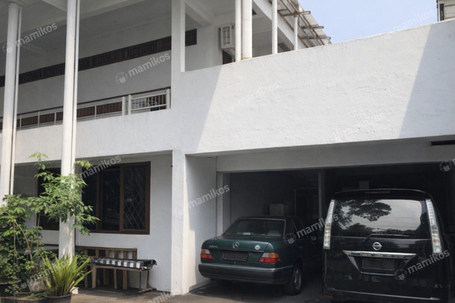 Rumah Sertifikat SHM 6 Kamar Tidur 4 Kamar Mandi Kebayoran Baru Jakarta Selatan
