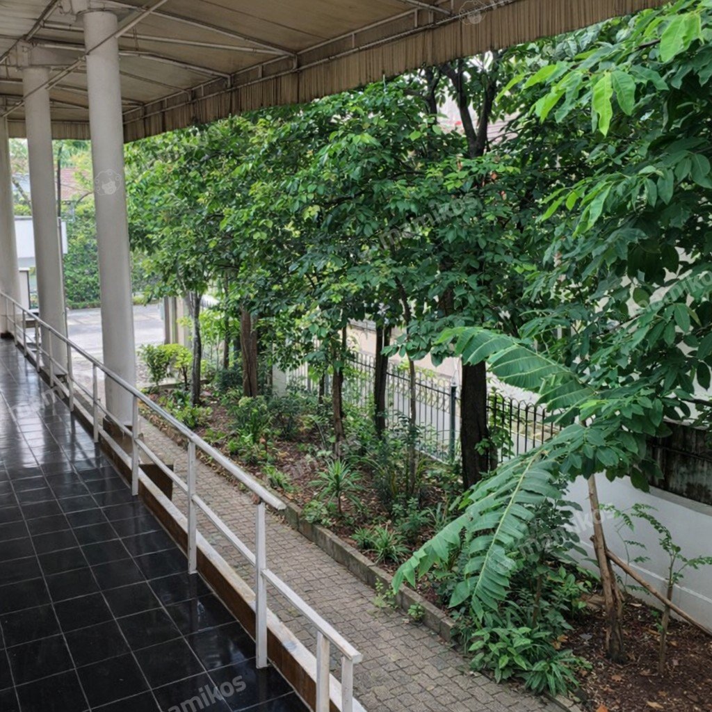 Rumah Sertifikat SHM 6 Kamar Tidur 4 Kamar Mandi Kebayoran Baru Jakarta Selatan - Photo 3