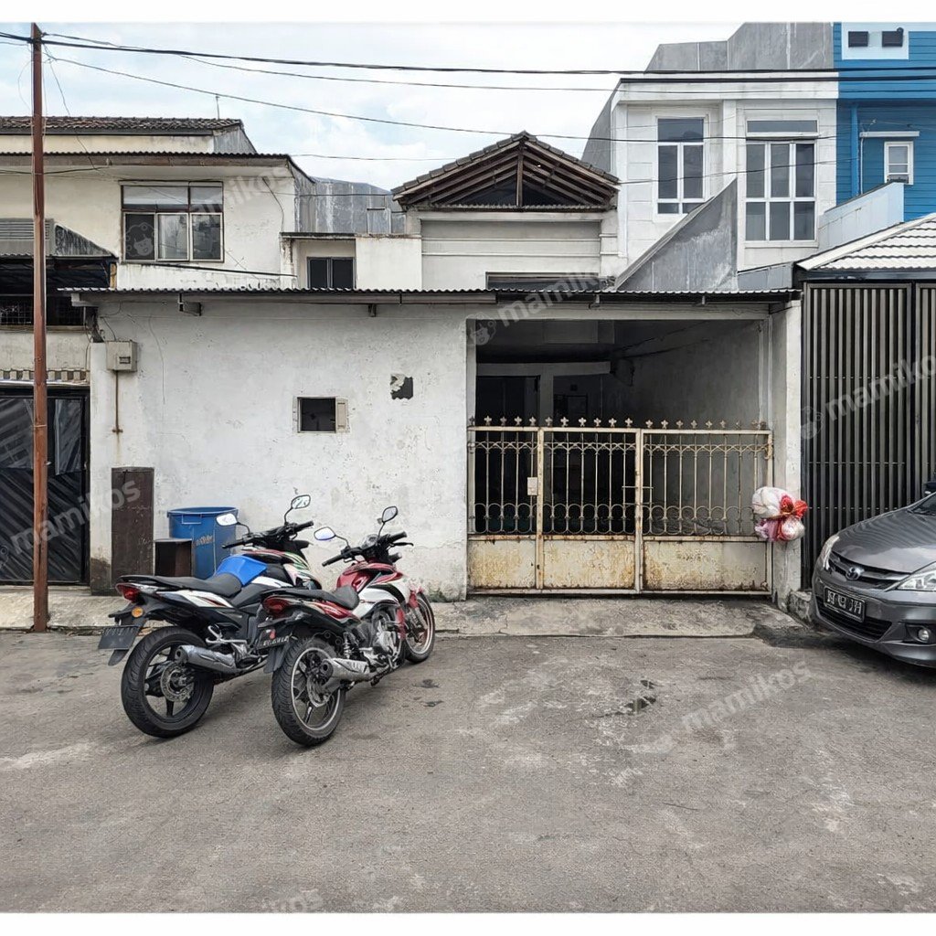 Rumah Sertifikat SHM 2 Kamar Tidur 2 Kamar Mandi Taman Ratu Jakarta Barat - Photo 4