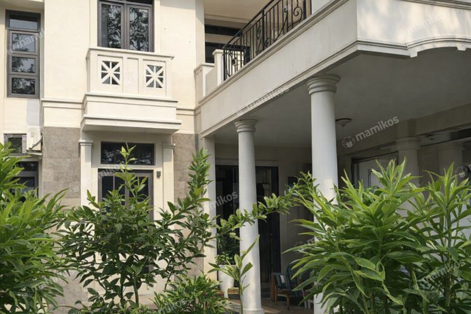 Rumah Sertifikat SHM 4 Kamar Tidur 2 Kamar Mandi Kota Wisata Jakarta Timur