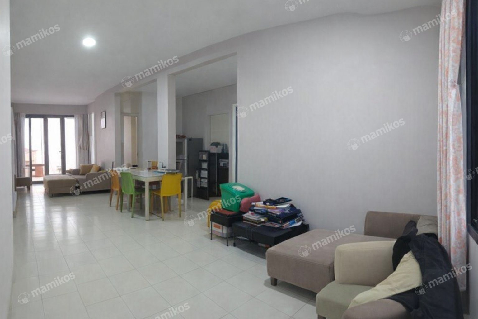 Rumah Sertifikat SHM 4 Kamar Tidur 2 Kamar Mandi Kota Wisata Jakarta Timur - Photo 5