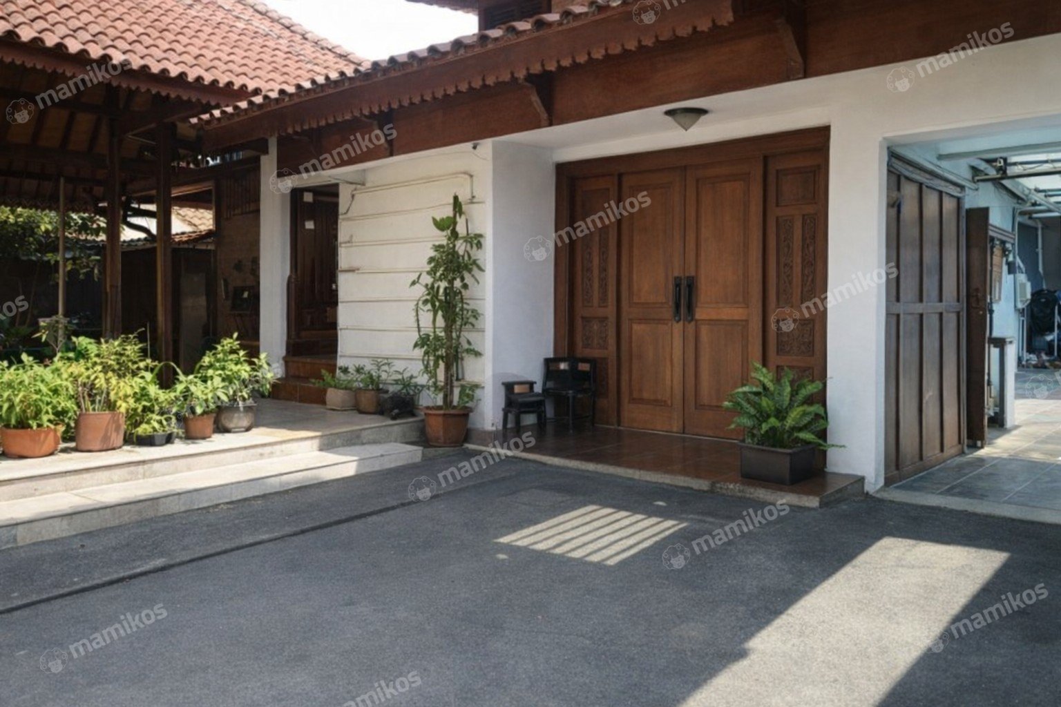 Rumah Sertifikat SHM 6 Kamar Tidur 6 Kamar Mandi Srengseng Jakarta Barat - Photo 2