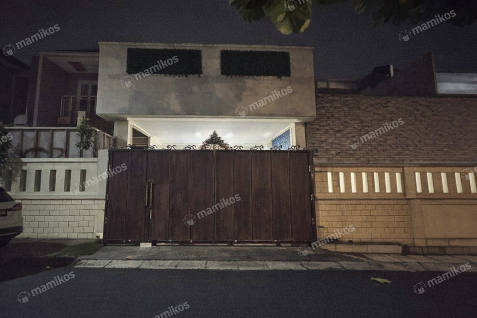 Rumah Sertifikat HGB 4 Kamar Tidur 2 Kamar Mandi Citra Grand Jakarta Timur