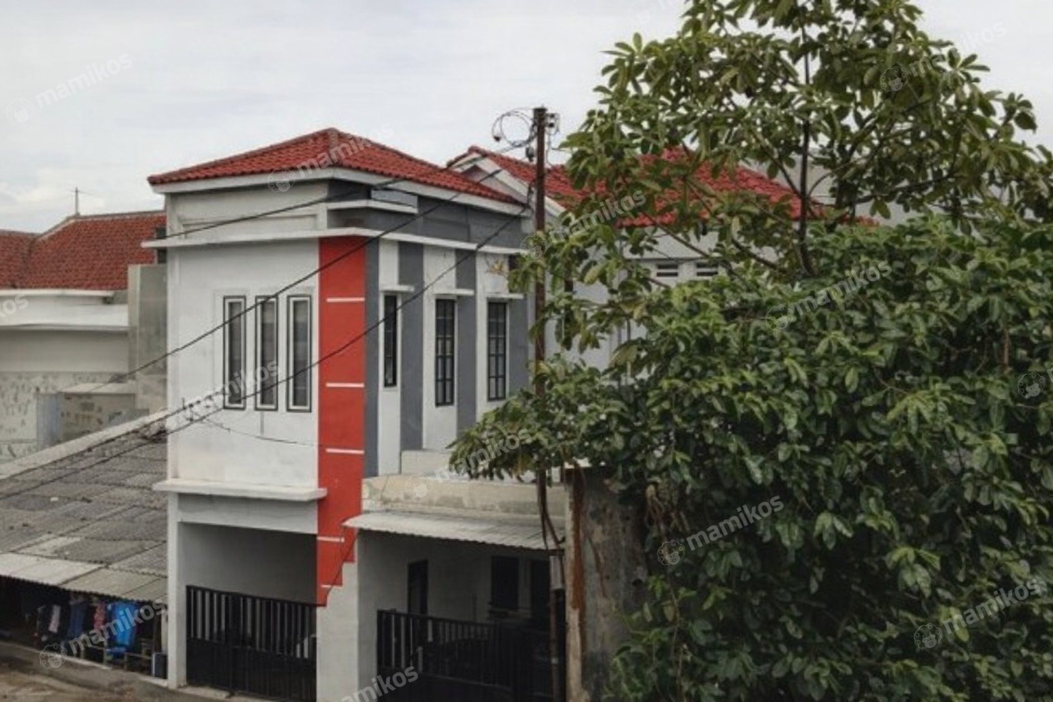 Rumah Sertifikat SHM 7 Kamar Tidur 6 Kamar Mandi Pesanggrahan Jakarta Selatan