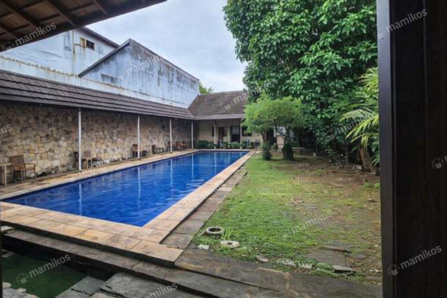 Rumah Sertifikat SHM 6 Kamar Tidur 5 Kamar Mandi Kramat Jati Jakarta Timur - Photo 3