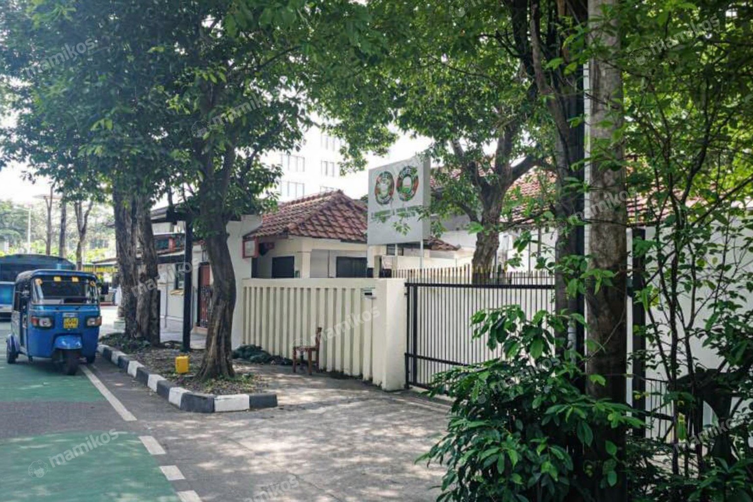 Rumah Sertifikat SHM 5 Kamar Tidur 5 Kamar Mandi Setiabudi Jakarta Selatan