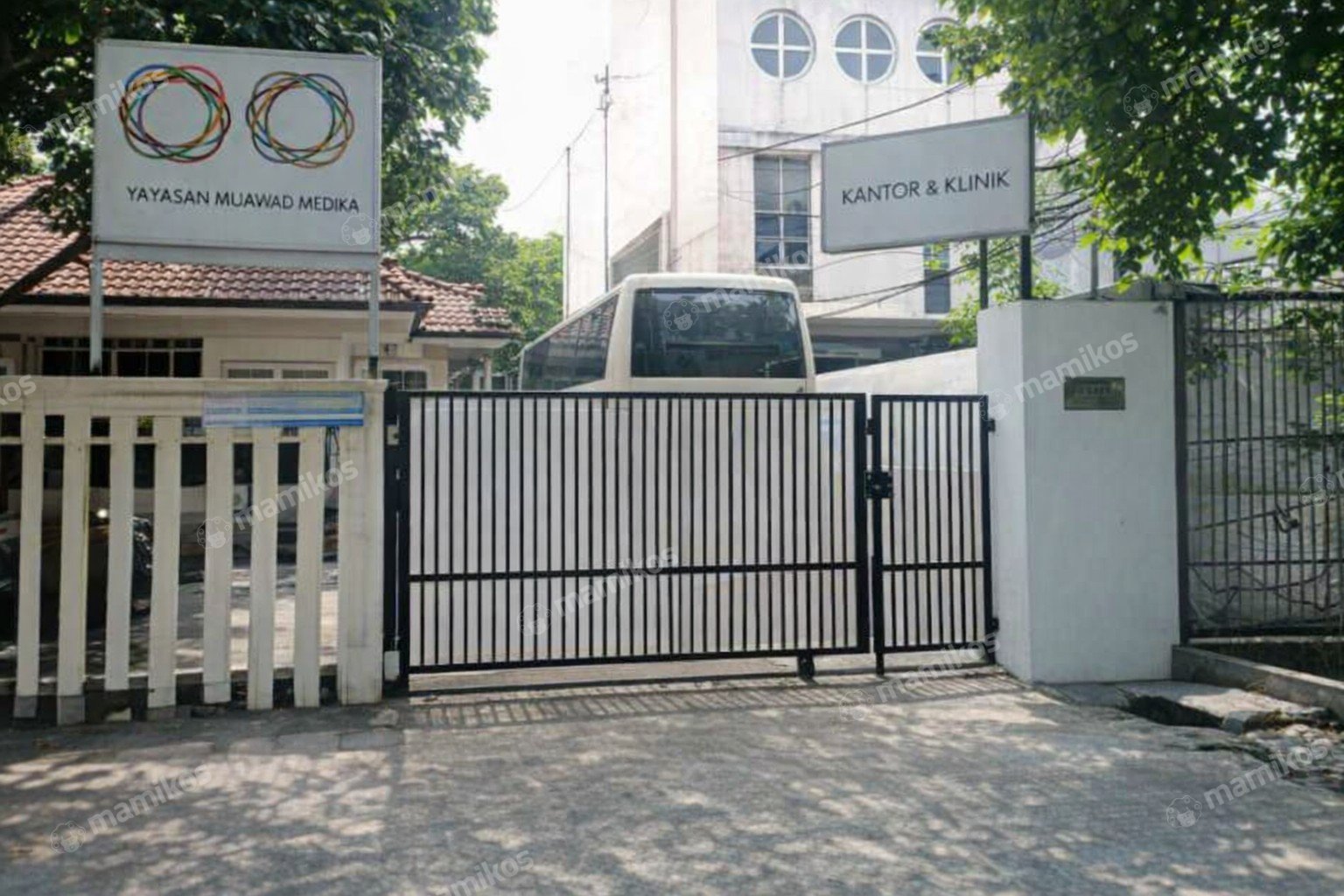 Rumah Sertifikat SHM 5 Kamar Tidur 5 Kamar Mandi Setiabudi Jakarta Selatan - Photo 2