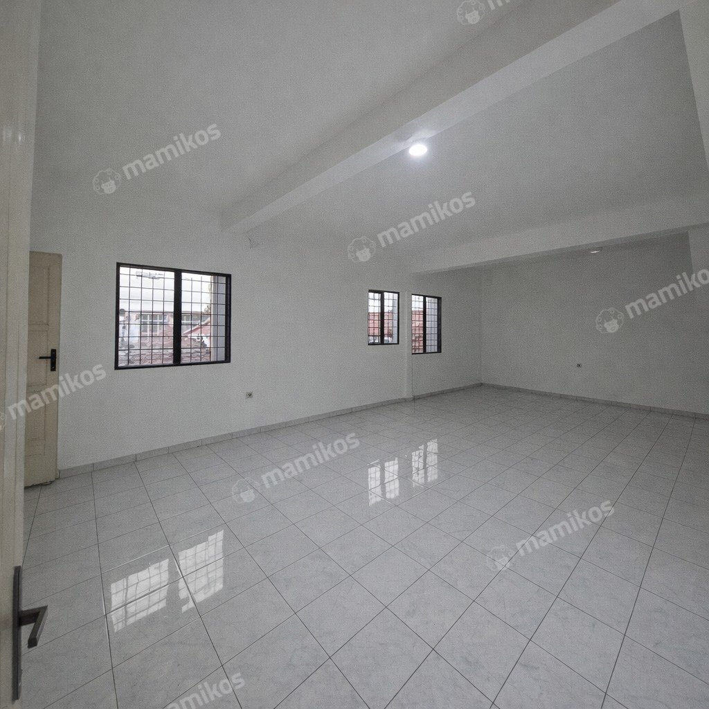 Rumah Sertifikat SHM 4 Kamar Tidur 4 Kamar Mandi Green garden Jakarta Barat - Photo 5