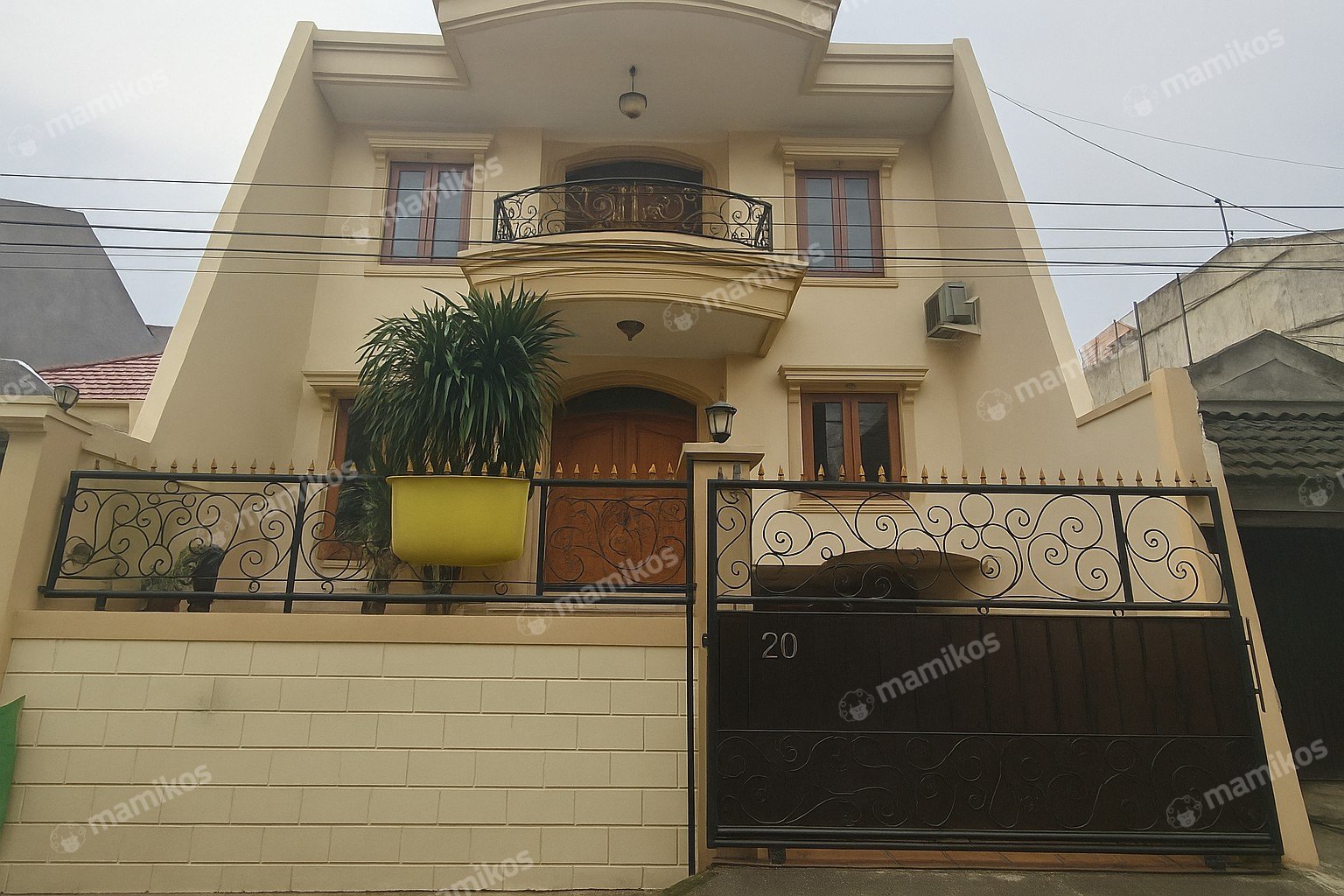 Rumah Sertifikat SHM 4 Kamar Tidur 3 Kamar Mandi Rawamangun Jakarta Timur