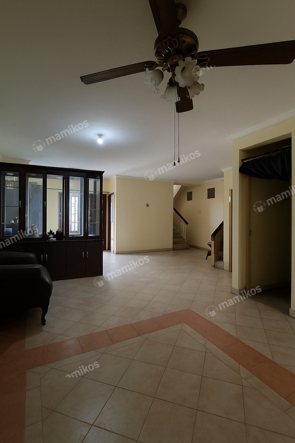 Rumah Sertifikat SHM 4 Kamar Tidur 2 Kamar Mandi Tomang Jakarta Barat - Photo 2
