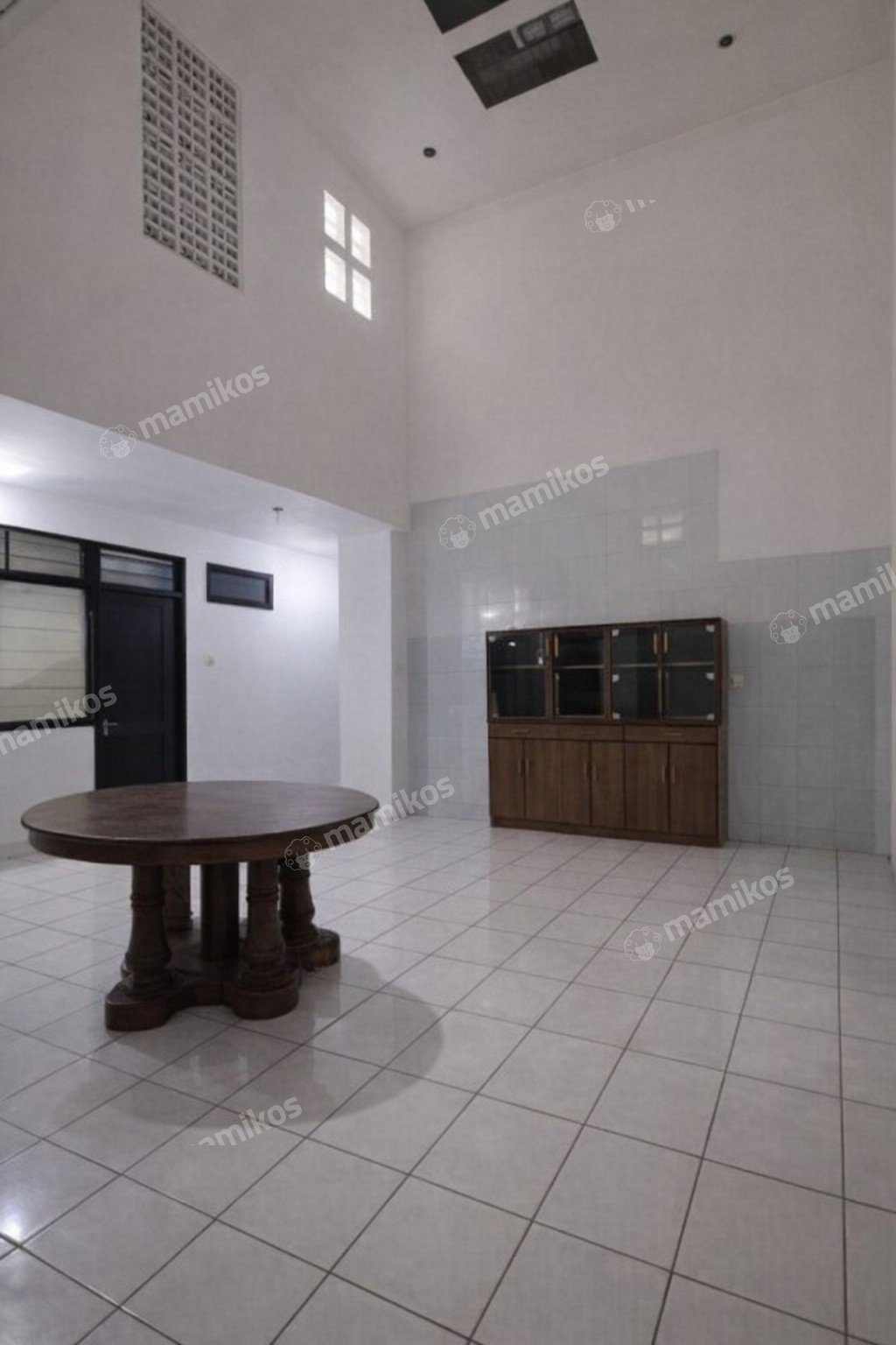 Rumah Sertifikat SHM 6 Kamar Tidur 3 Kamar Mandi Pondok Bambu Jakarta Timur - Photo 3