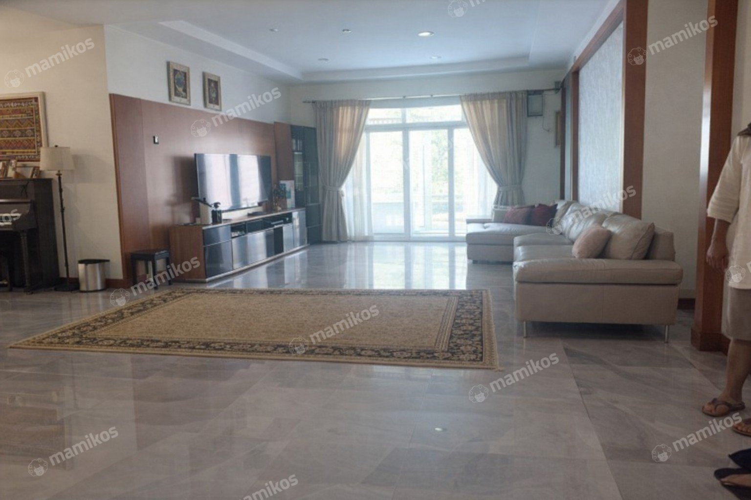 Rumah Sertifikat SHM 6 Kamar Tidur 5 Kamar Mandi Kemang Jakarta Selatan - Photo 4
