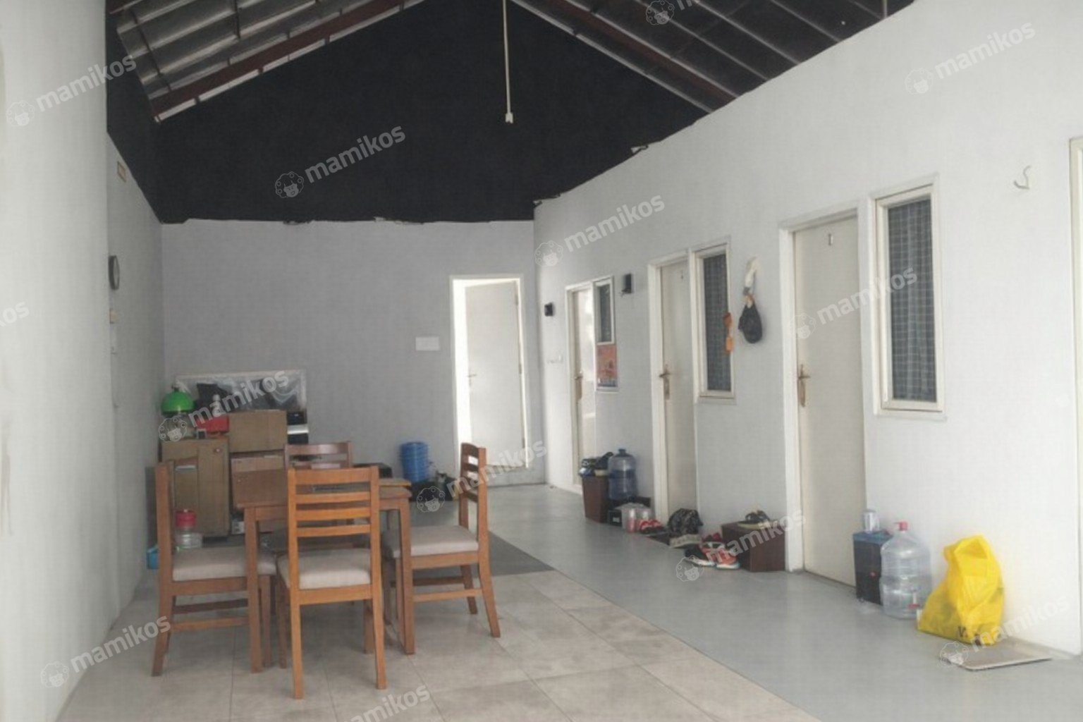 Rumah Sertifikat SHM 11 Kamar Tidur 3 Kamar Mandi Kembangan Jakarta Barat