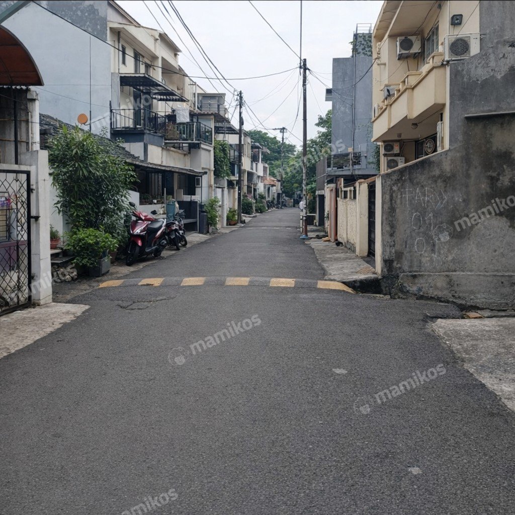 Rumah Sertifikat SHM 4 Kamar Tidur 2 Kamar Mandi Kayu Putih Jakarta Timur - Photo 2