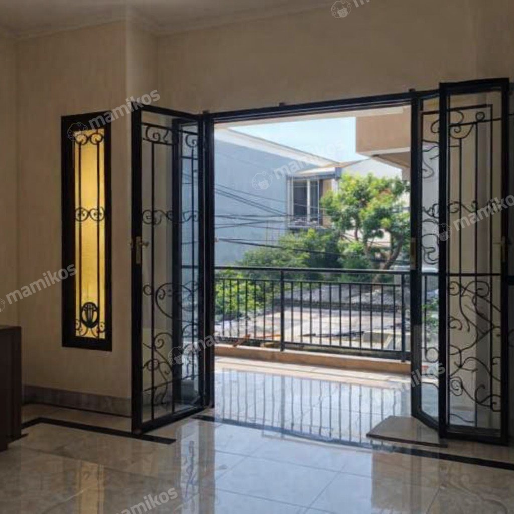Rumah Sertifikat SHM 4 Kamar Tidur 3 Kamar Mandi Ciracas Jakarta Timur - Photo 2