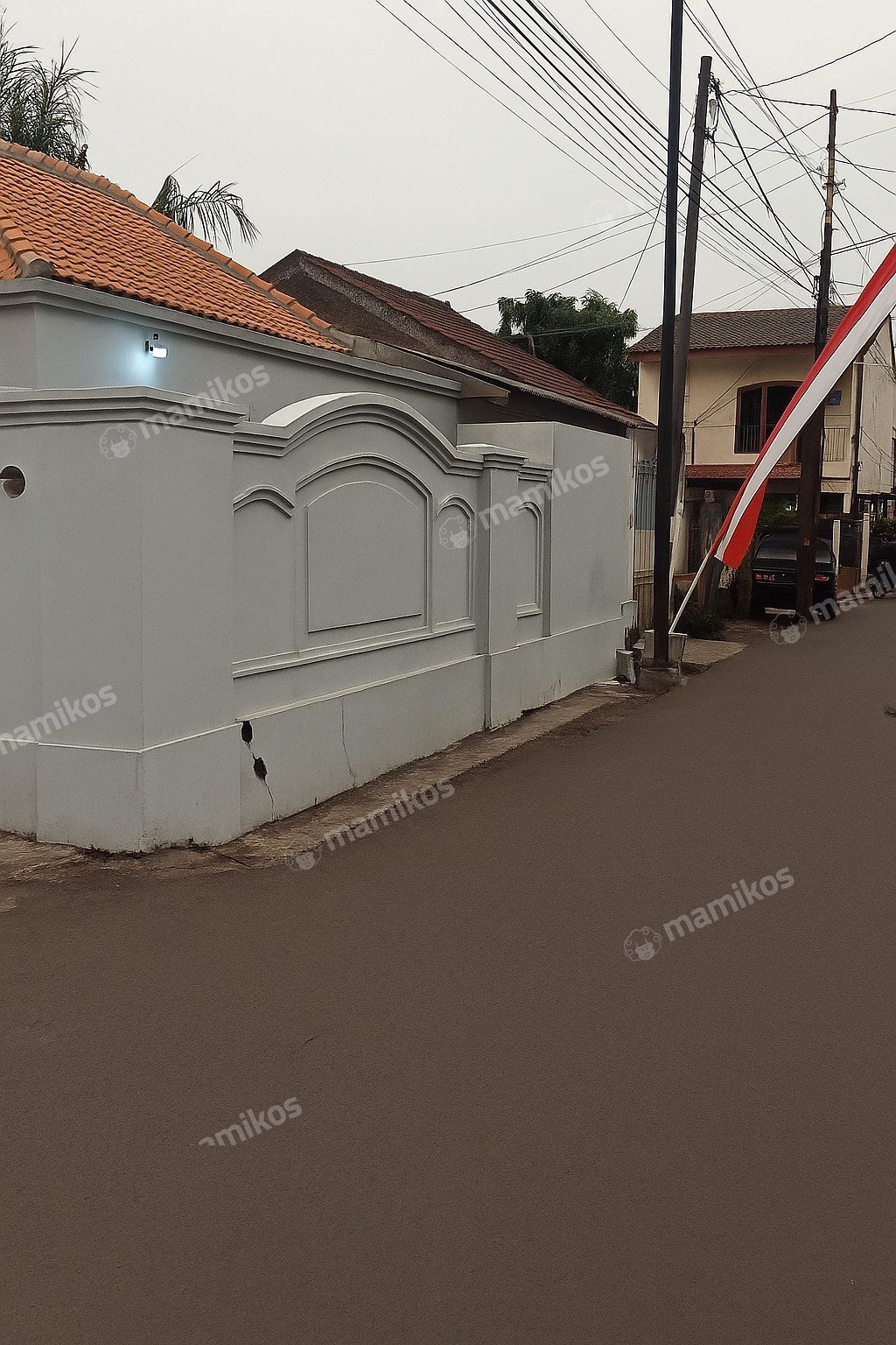 Rumah Sertifikat SHM 4 Kamar Tidur 2 Kamar Mandi Kebon Jeruk Jakarta Barat - Photo 2