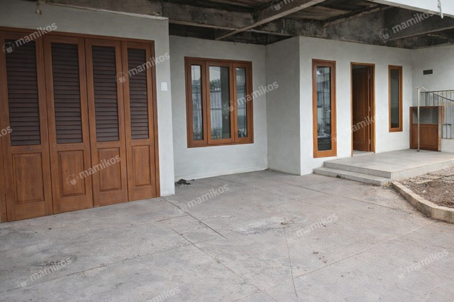 Rumah Sertifikat SHM 4 Kamar Tidur 3 Kamar Mandi Intercon Jakarta Barat - Photo 3