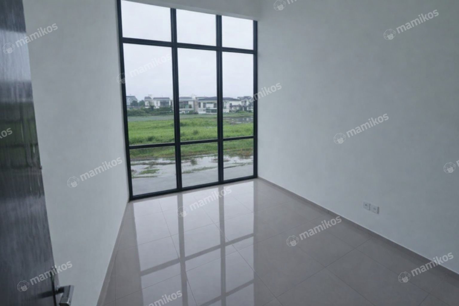 Rumah Sertifikat SHM 4 Kamar Tidur 3 Kamar Mandi Pantai Indah Kapuk Jakarta Utara - Photo 2