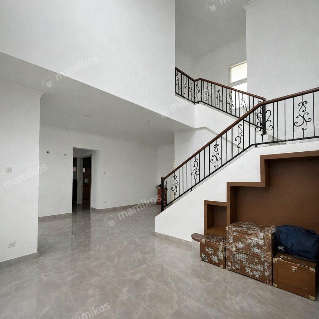 Rumah Sertifikat SHM 4 Kamar Tidur 4 Kamar Mandi Legenda Wisata Jakarta Timur - Photo 5