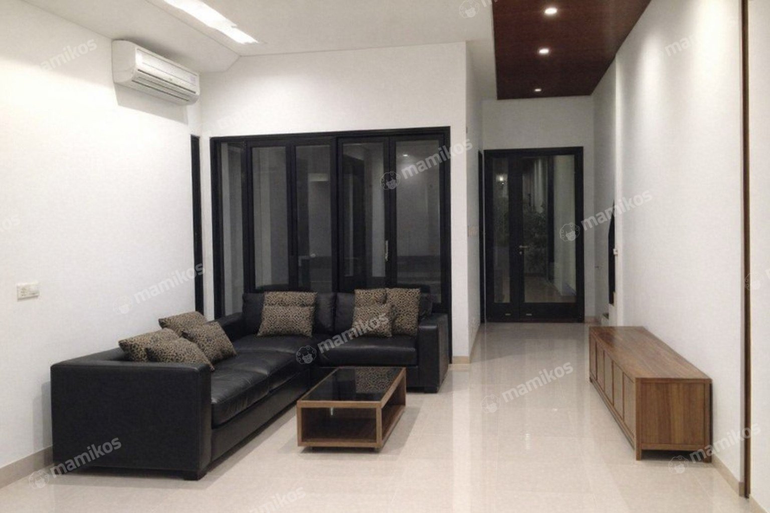 Rumah Sertifikat SHM 3 Kamar Tidur 3 Kamar Mandi Cipete Jakarta Selatan - Photo 3