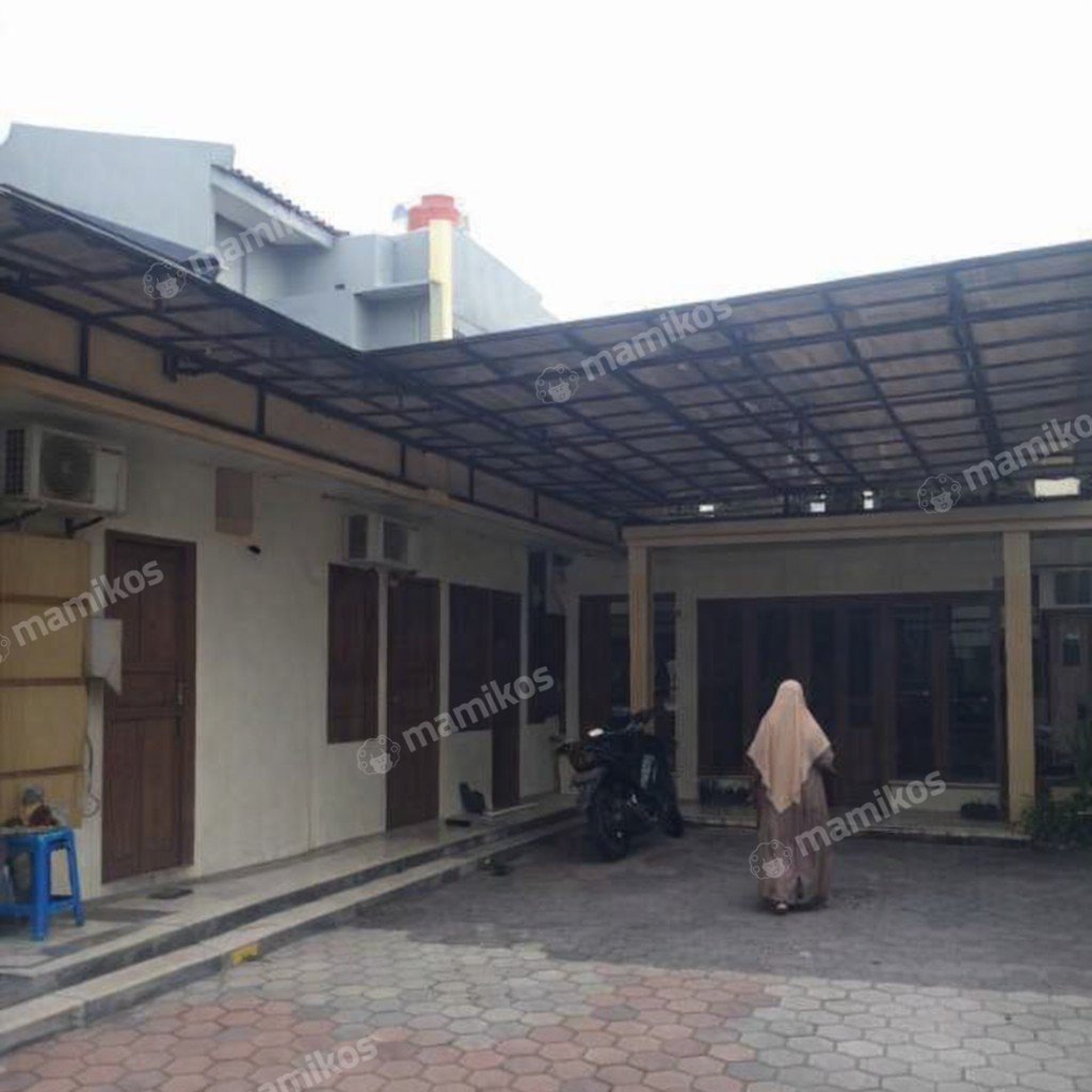 Rumah Sertifikat SHM 6 Kamar Tidur 3 Kamar Mandi Utan Kayu Jakarta Timur - Photo 2