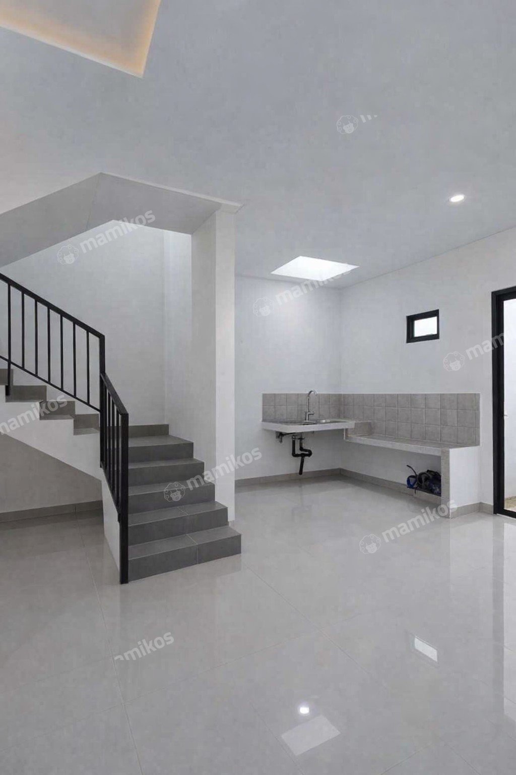 Rumah Sertifikat SHM 4 Kamar Tidur 4 Kamar Mandi Meruya Jakarta Barat - Photo 4