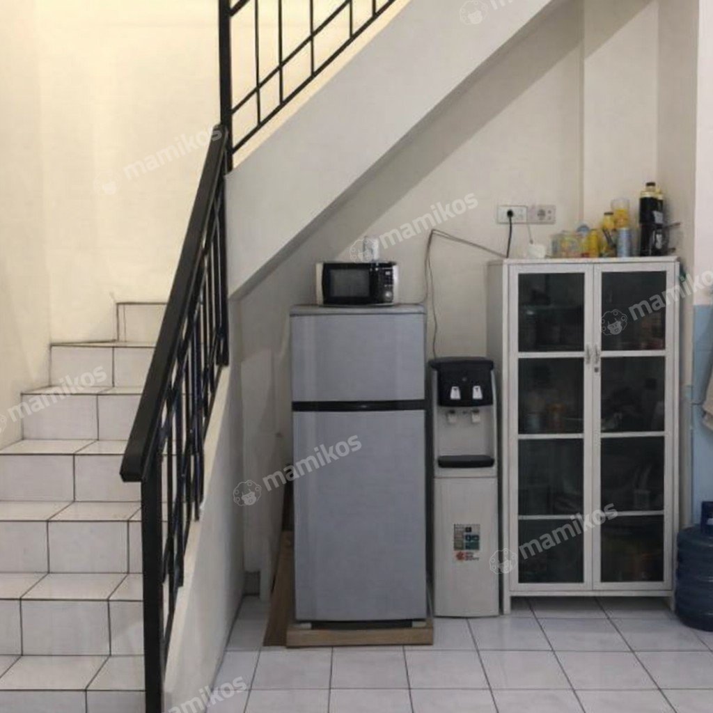 Rumah Sertifikat SHM 3 Kamar Tidur 2 Kamar Mandi Tanjung Duren Selatan Jakarta Barat - Photo 4