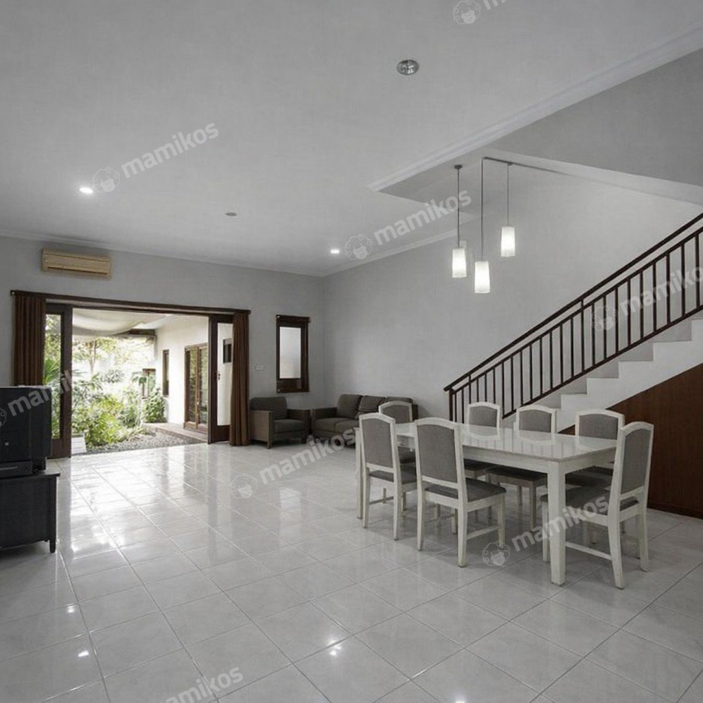 Rumah Sertifikat SHM 4 Kamar Tidur 2 Kamar Mandi Jalan Panjang Jakarta Barat - Photo 2