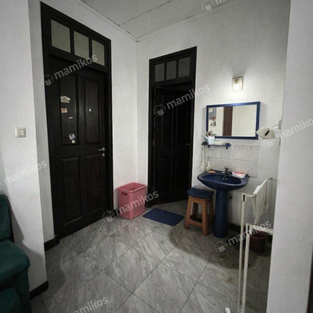 Rumah Sertifikat SHM 4 Kamar Tidur 3 Kamar Mandi Kebon Jeruk Jakarta Barat - Photo 3