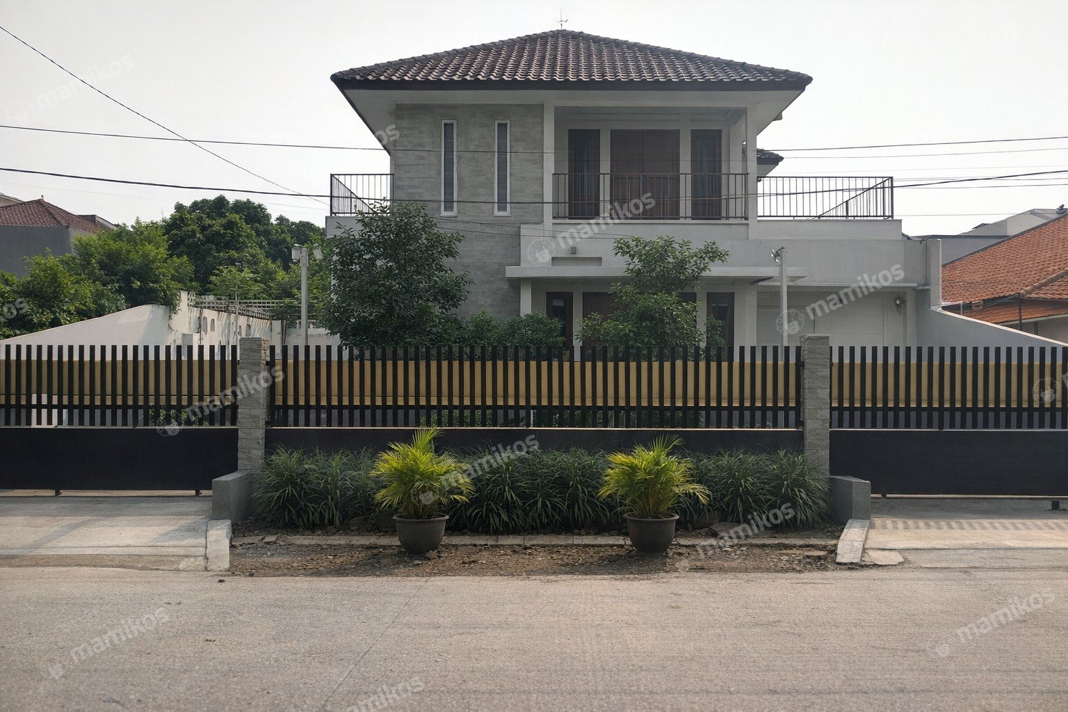 Rumah Sertifikat SHM 4 Kamar Tidur 4 Kamar Mandi Rawamangun Jakarta Timur
