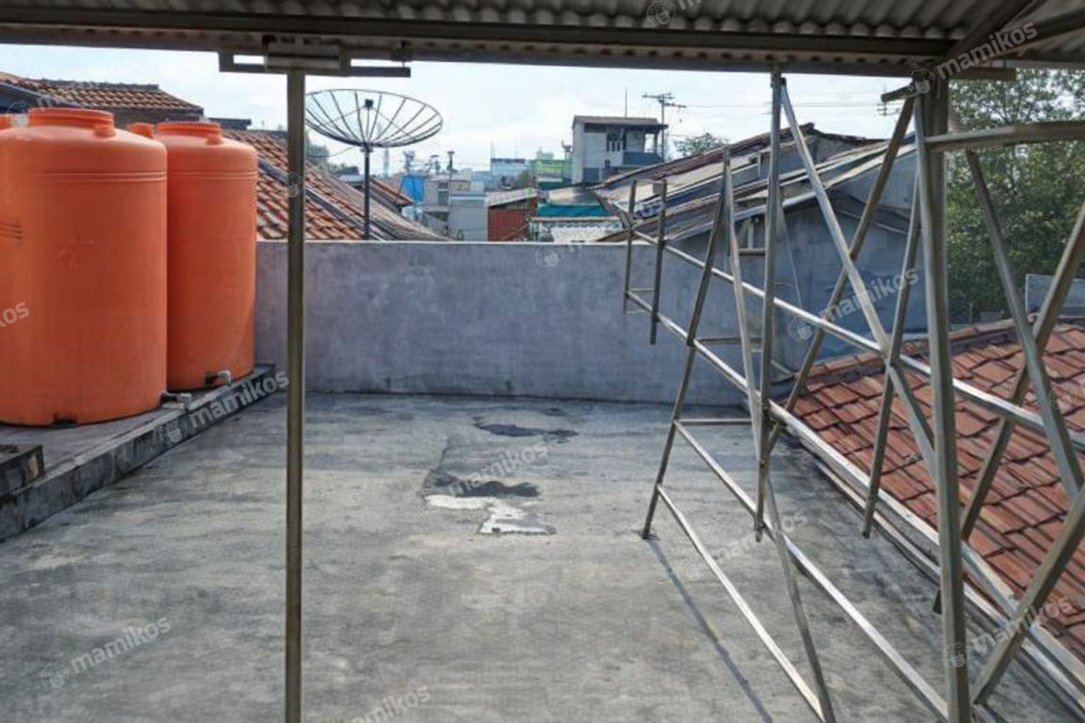 Rumah Sertifikat SHM 23 Kamar Tidur 23 Kamar Mandi Utan Kayu Jakarta Timur - Photo 2