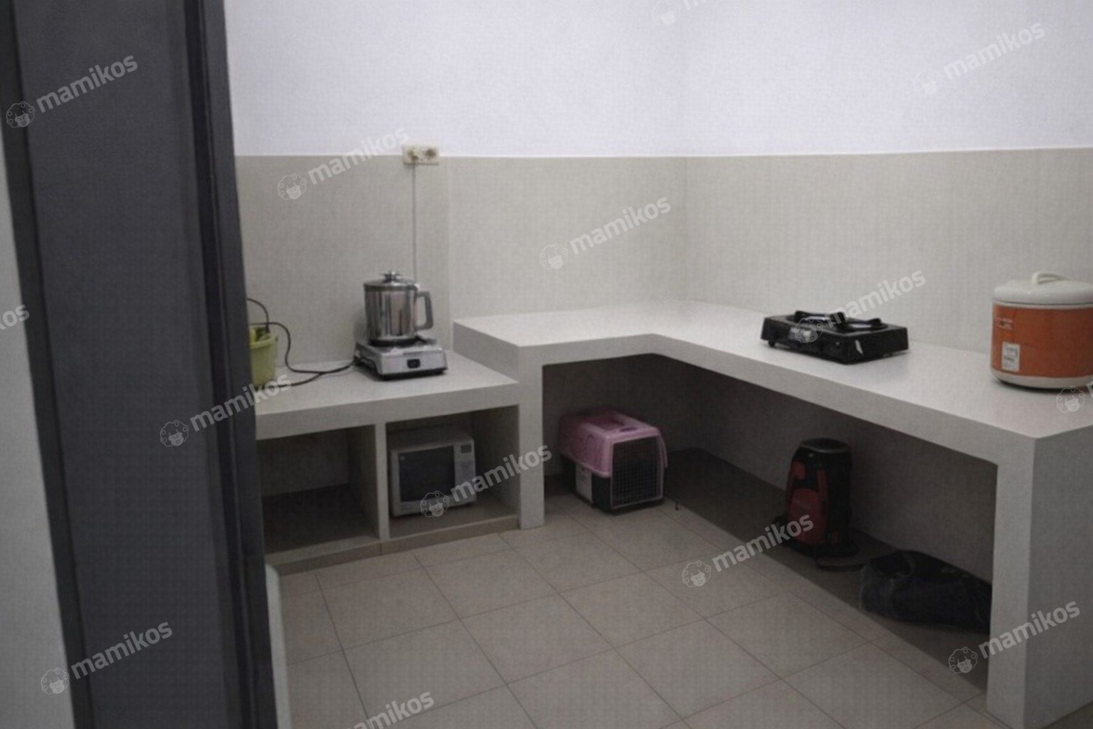 Rumah Sertifikat SHM 23 Kamar Tidur 23 Kamar Mandi Utan Kayu Jakarta Timur - Photo 4