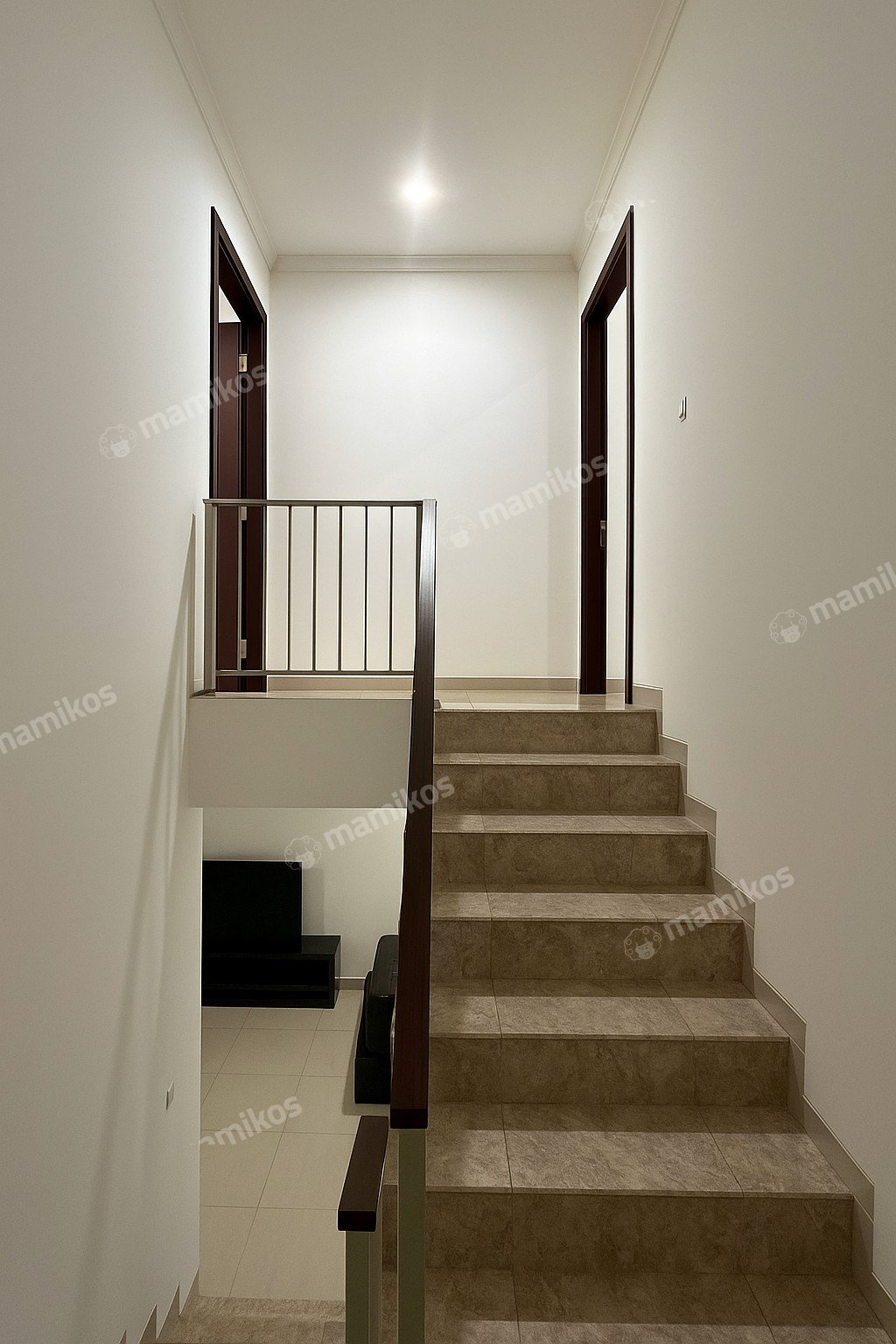 Rumah 2 Kamar Tidur 3 Kamar Mandi 2 Lantai Pantai Indah Kapuk Jakarta Utara - Photo 4