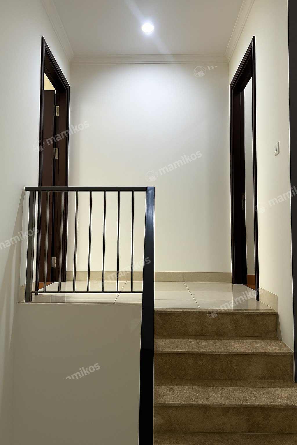 Rumah 2 Kamar Tidur 3 Kamar Mandi 2 Lantai Pantai Indah Kapuk Jakarta Utara - Photo 5