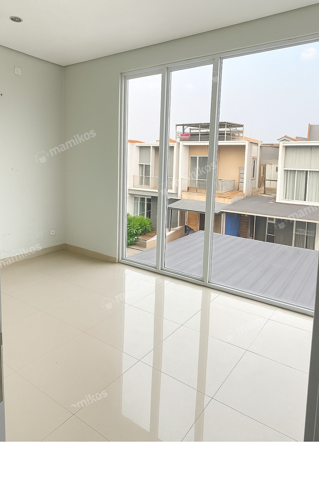 Rumah Sertifikat HGB 3 Kamar Tidur 3 Kamar Mandi Jakarta Garden City Jakarta Timur - Photo 2