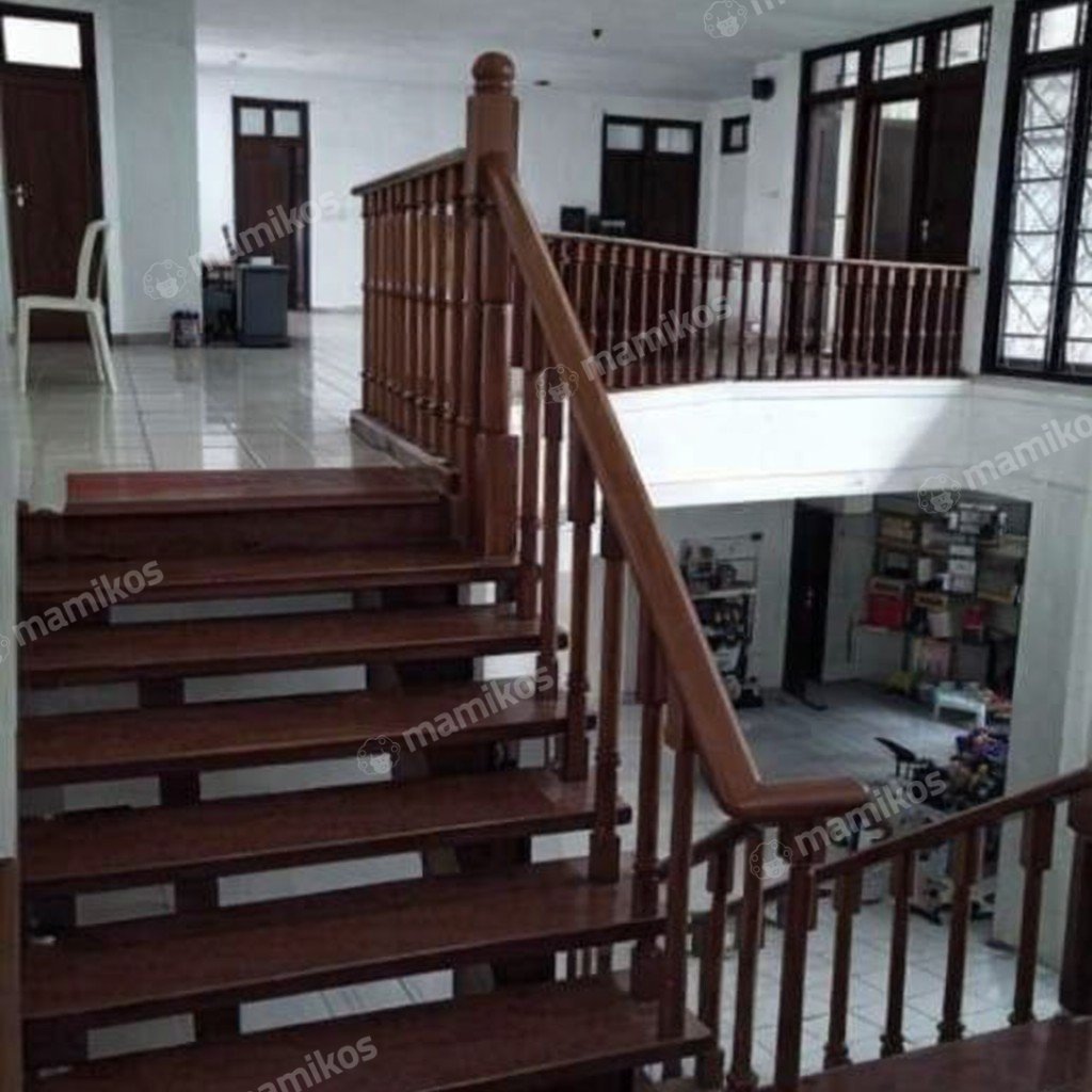 Rumah Sertifikat SHM 5 Kamar Tidur 4 Kamar Mandi Kedoya Jakarta Barat