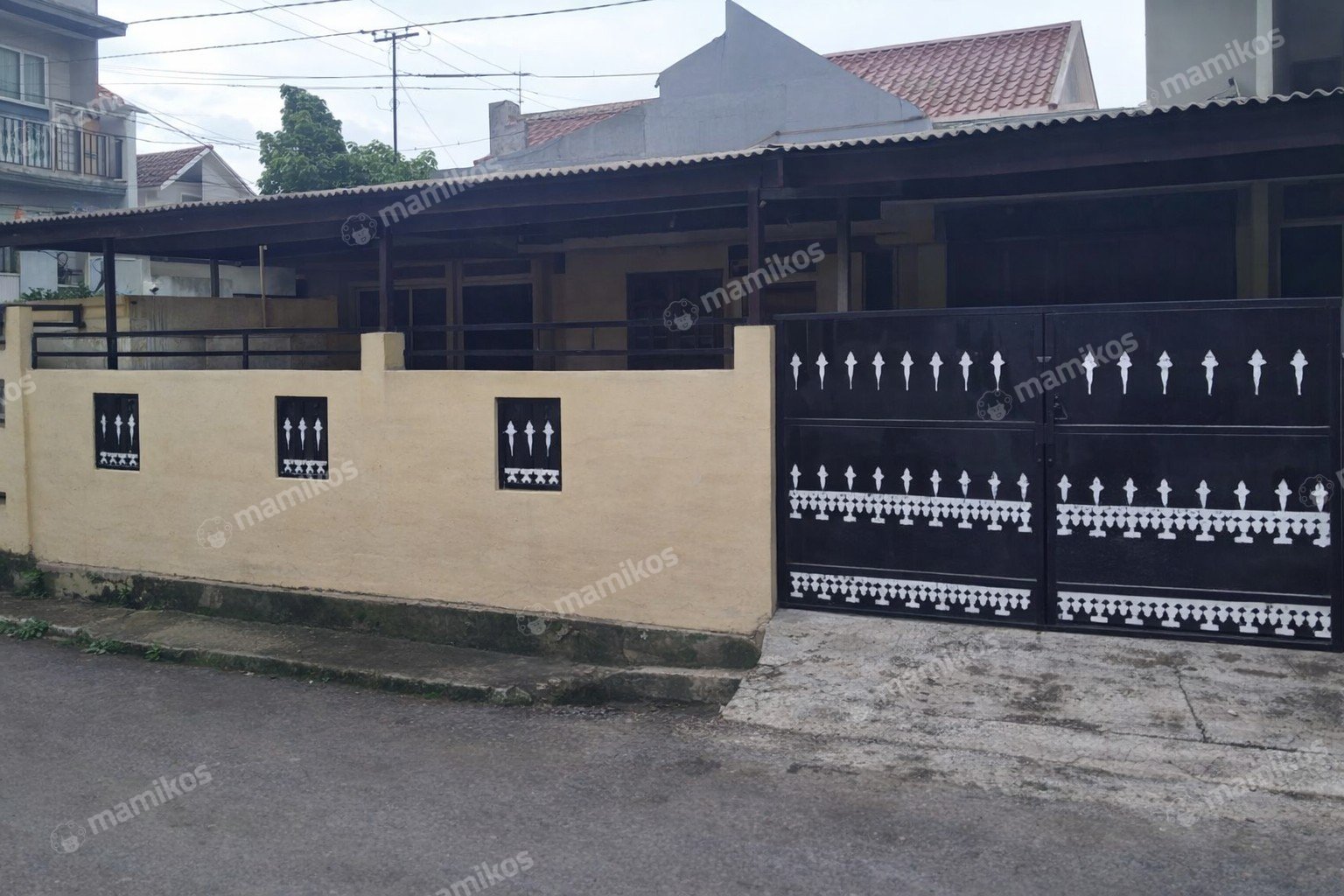 Rumah Sertifikat SHM 4 Kamar Tidur 2 Kamar Mandi Bojong Indah Jakarta Barat - Photo 2
