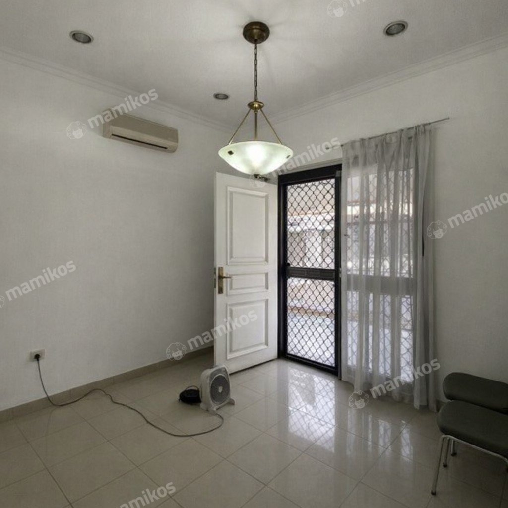 Rumah Sertifikat SHM 4 Kamar Tidur 3 Kamar Mandi Kembangan Jakarta Barat - Photo 4