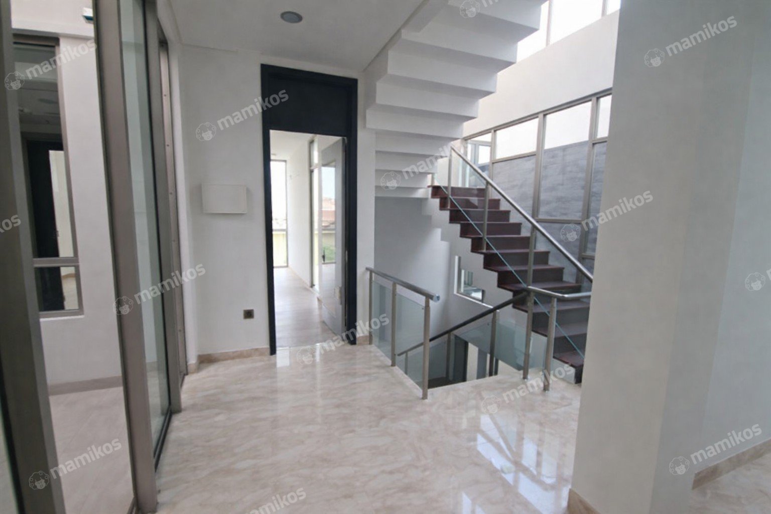 Rumah Baru 4 Kamar Tidur 4 Kamar Mandi Pantai Indah Kapuk Jakarta Utara - Photo 3